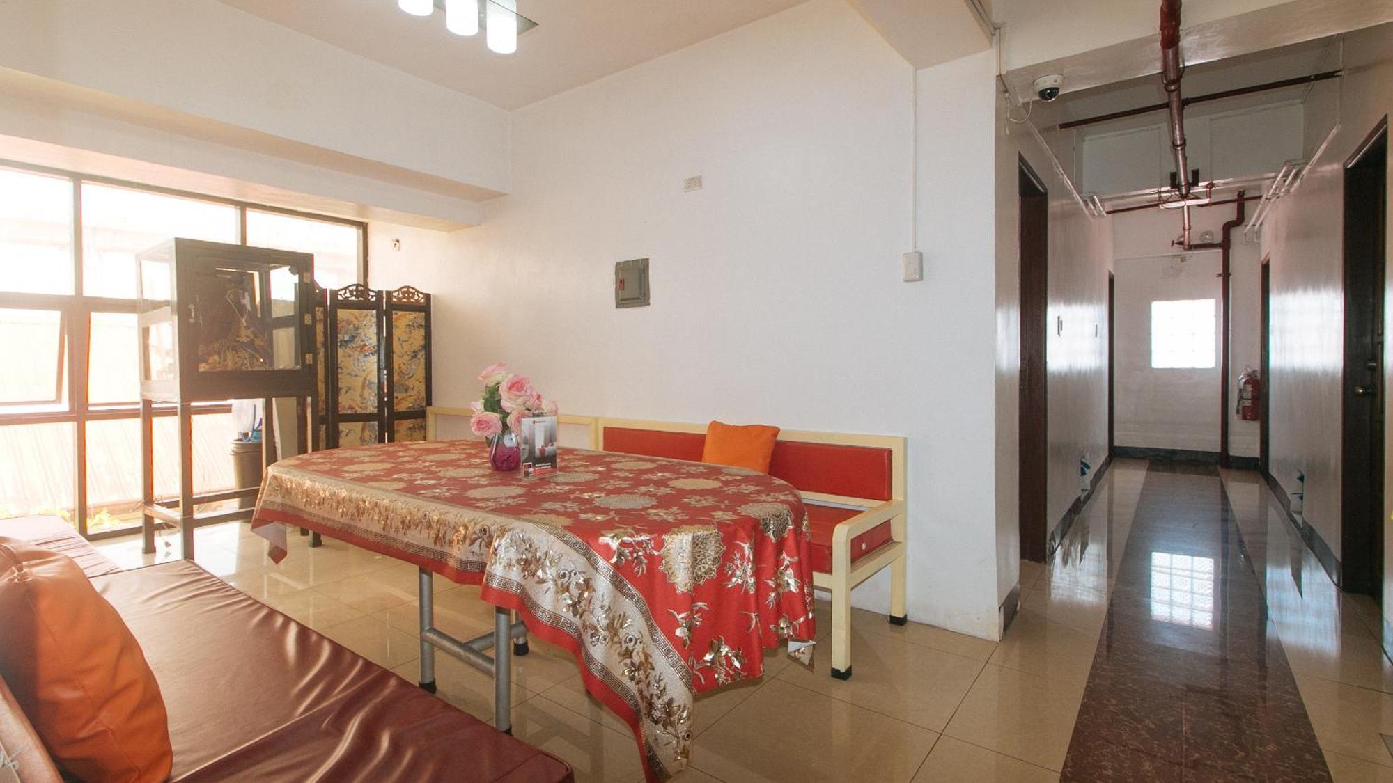 Hotel Reddoorz Near Lrt 2 Antipolo Station Exterior foto