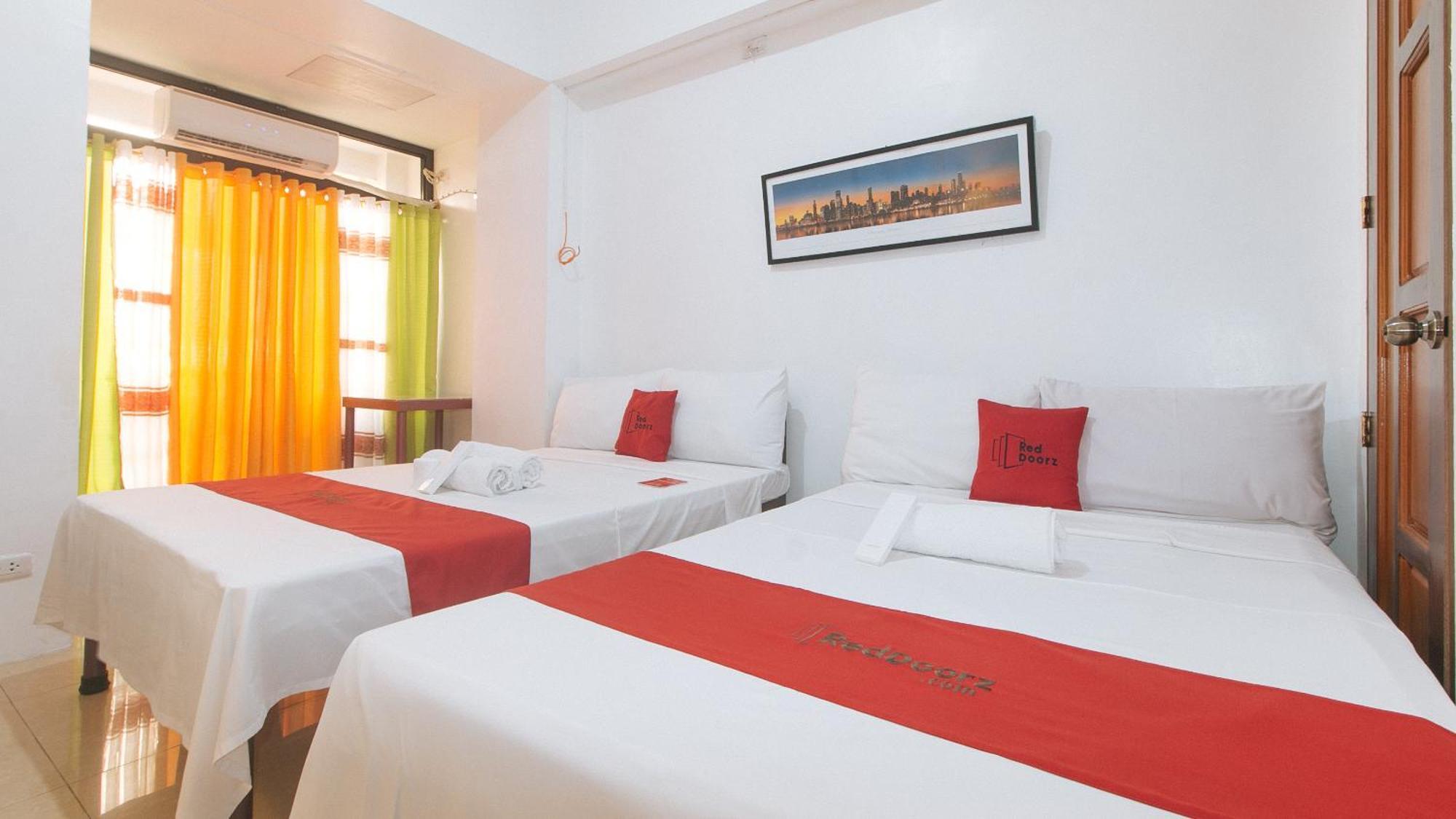 Hotel Reddoorz Near Lrt 2 Antipolo Station Exterior foto